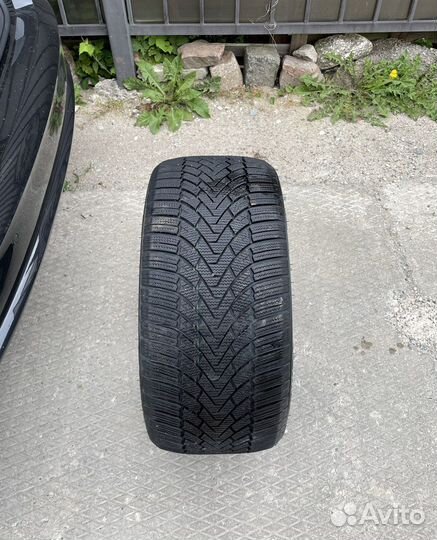 Arivo Winmaster ProX ARW3 255/35 R19