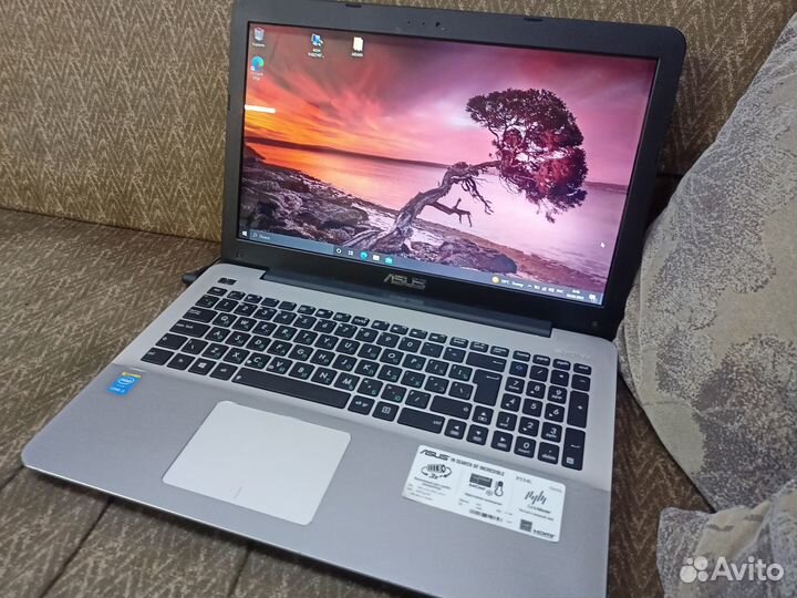 Asus x555 intel i3/SSD