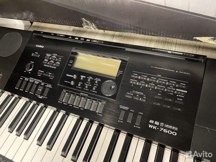 Синтезатор Casio WK-7600