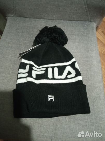 Шапка с помпоном Fila