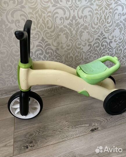 Беговел chillafish bunzi