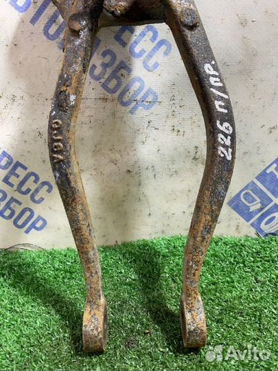 Вилка амортизатора передняя правая Mazda 6 Gg