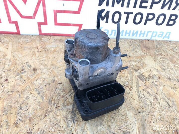 Блок abs Toyota Rav4 2.0 1AZ-FE 2004