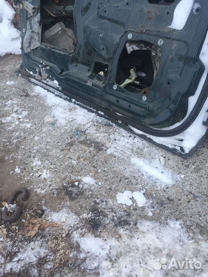 Дверь передняя левая Mitsubishi Space Star