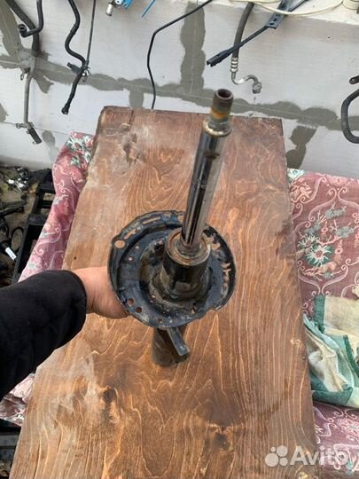 Амортизатор подвески Skoda Octavia лифтбек 1.6