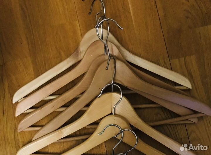 Вешалки плечики IKEA деревянные