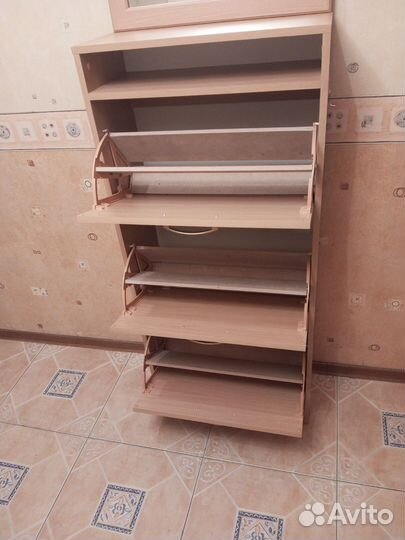 Обувница с зеркалом