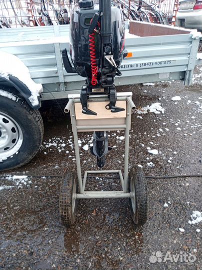 Тележка для лодочного мотора