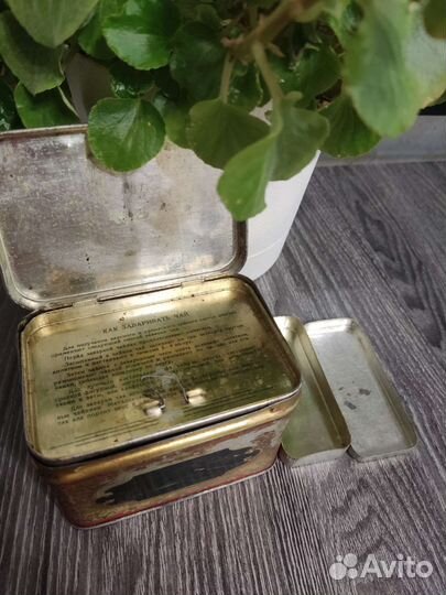 Жестяная коробка СССР