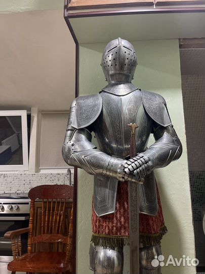 Доспехи рыцаря