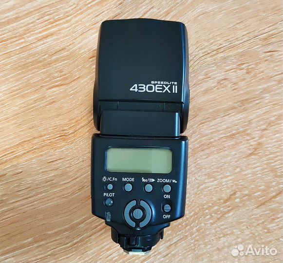 Canon Speedlite 430 EX II фотовспышка