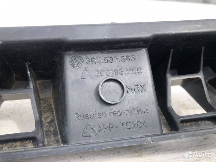 Volkswagen Polo 5 10- Крепление заднего бампера