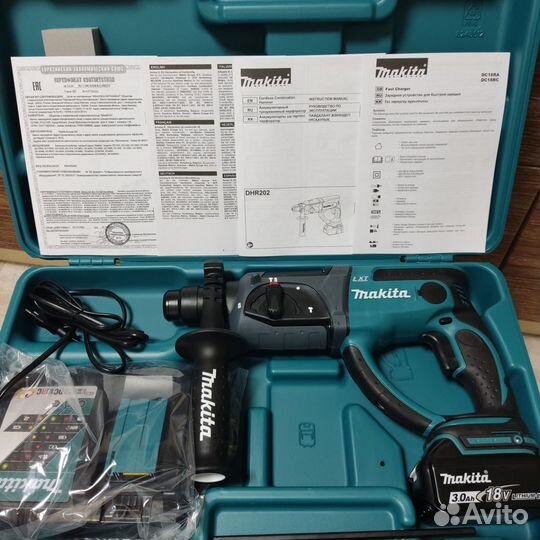 Аккумуляторный перфоратор Makita DHR202RF