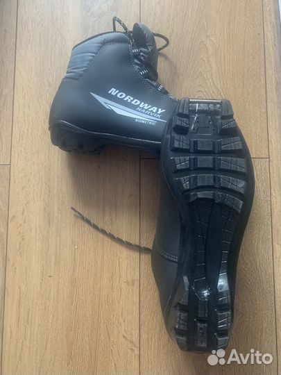 Лыжи детские, лыжные ботинки