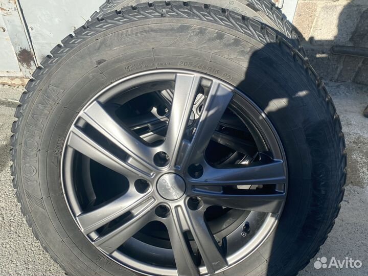 Шины 205 65 16 зимние бу
