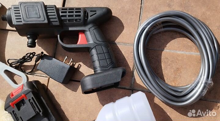 Мойка высокого давления для авто, с подачей воды