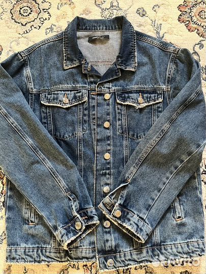 Джинсовая куртка