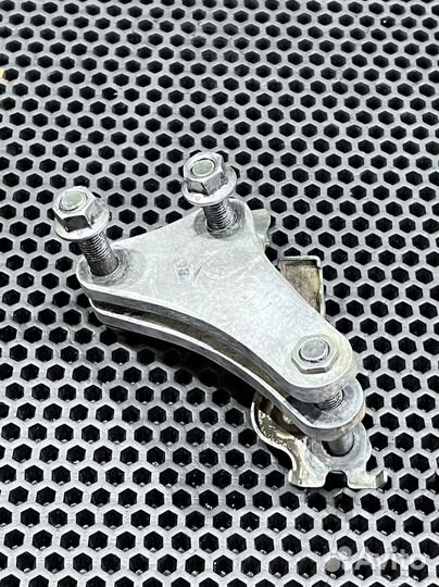 Крепление двигателя Yamaha WR 450F 2005-2006