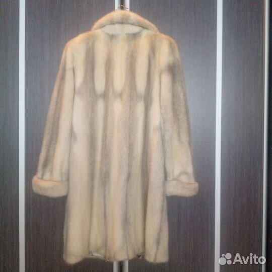Шуба норковая 46 48 бу белая с серым