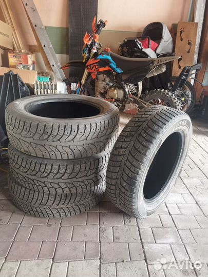 Laufenn X-Fit AT 215/60 R17