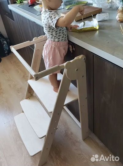 Башня помощника монтессори