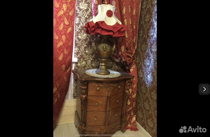 Тумбочки в классическом стиле, массив