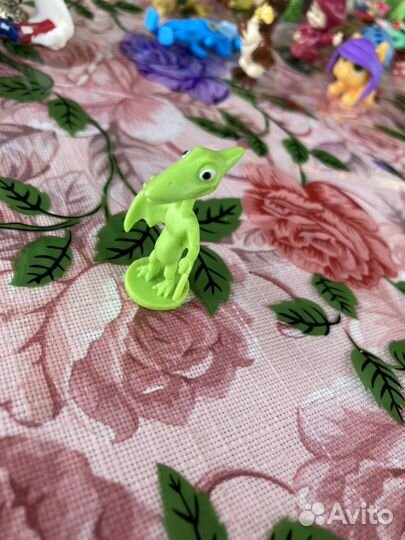 Киндер игрушки 9 шт