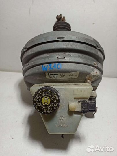 Вакуумник Mercedes w210 2.8 АКПП