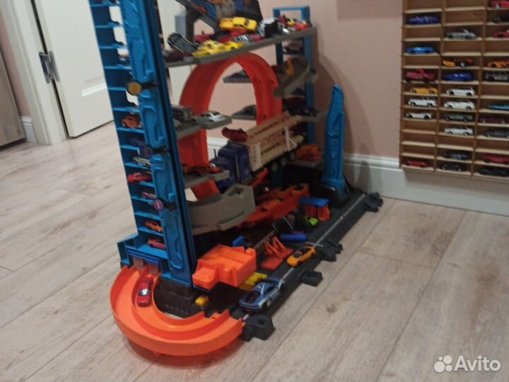 Продам с машинками