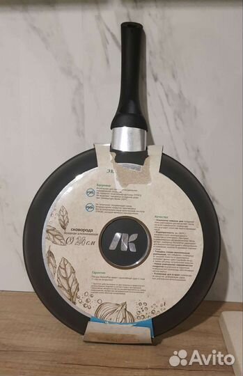 Сковорода 24 см новая