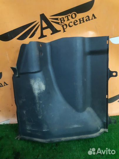 Обшивка багажника правая Hyundai Accent 2008