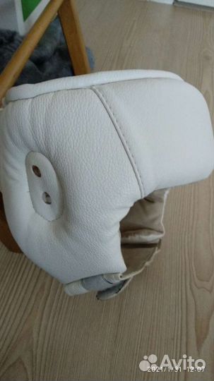 Защитный шлем для каратэ