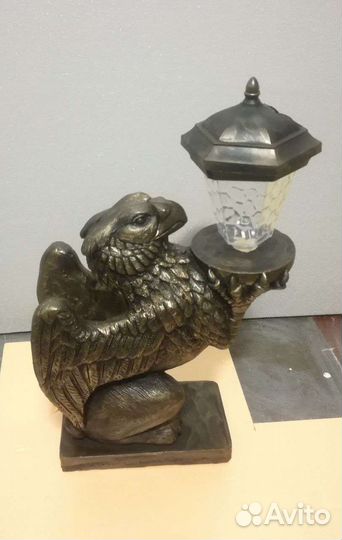 Сувениры из белого бетона