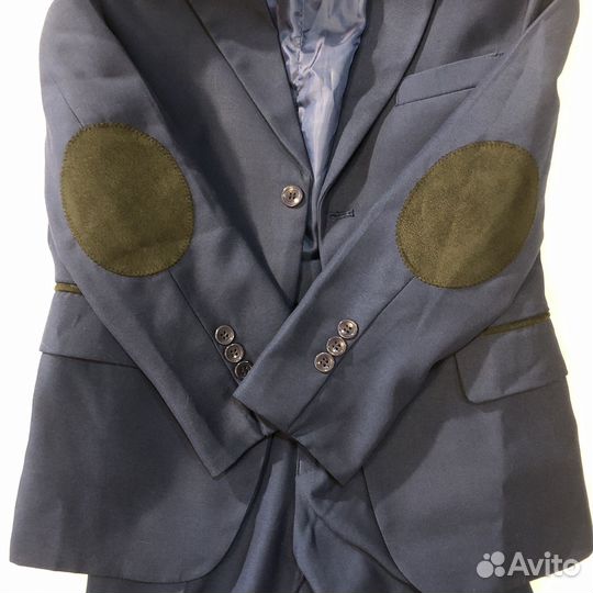 Костюм школьный