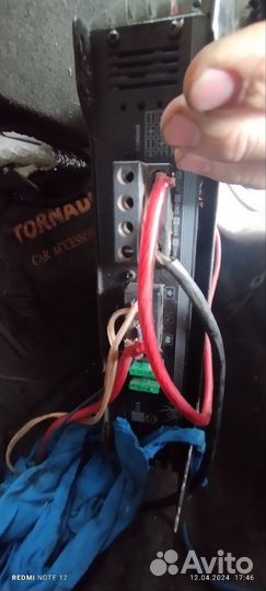 Сабвуфер sony xplod 1350w+усилитель