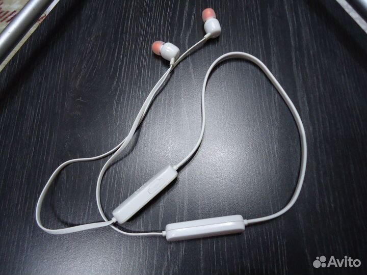 Bluetooth-гарнитура JBL Tune 115BT