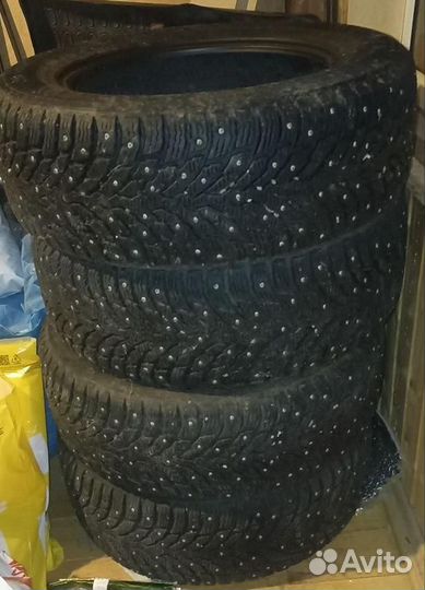 Nokian Tyres Hakkapeliitta 9 215/60 R16 99T
