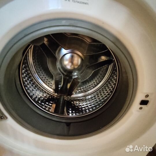 Продам стиральную машину