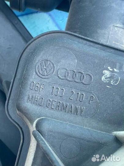 Коллектор впускной 06F133210P