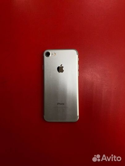 Телефон iPhone 7 32gb