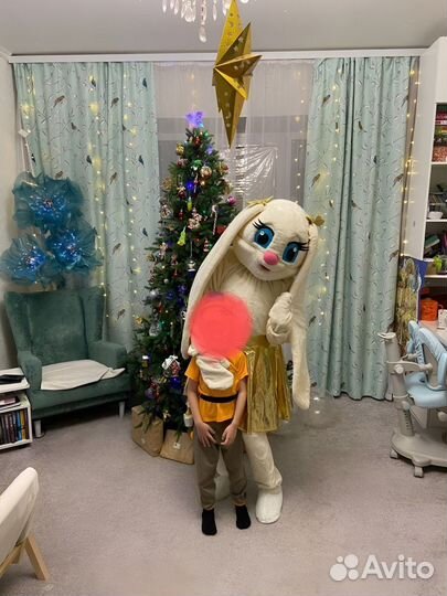 Заяц ростовая кукла