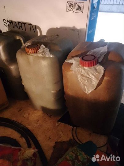 Канистра пластиковая, разные объёмы. 15-20шт