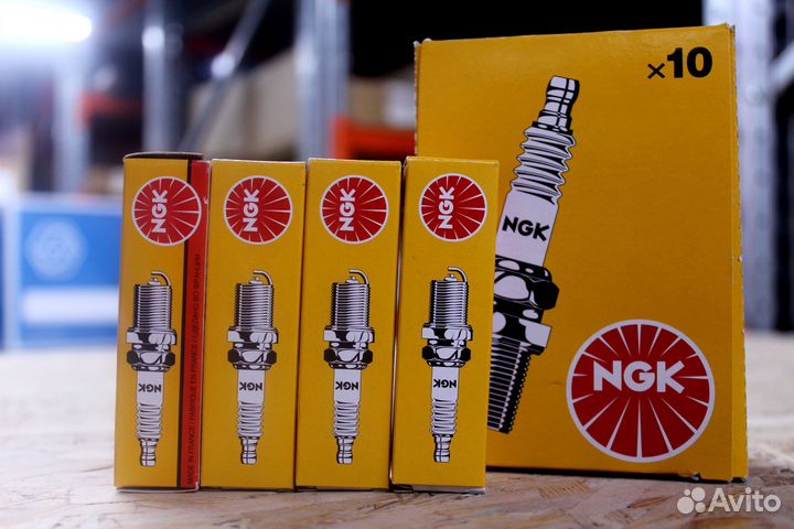 Свеча зажигания NGK