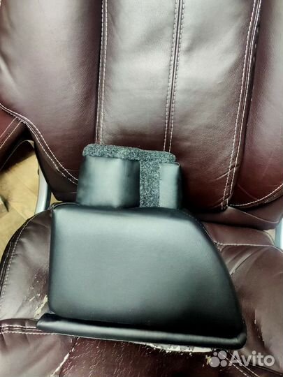 Подлокотник