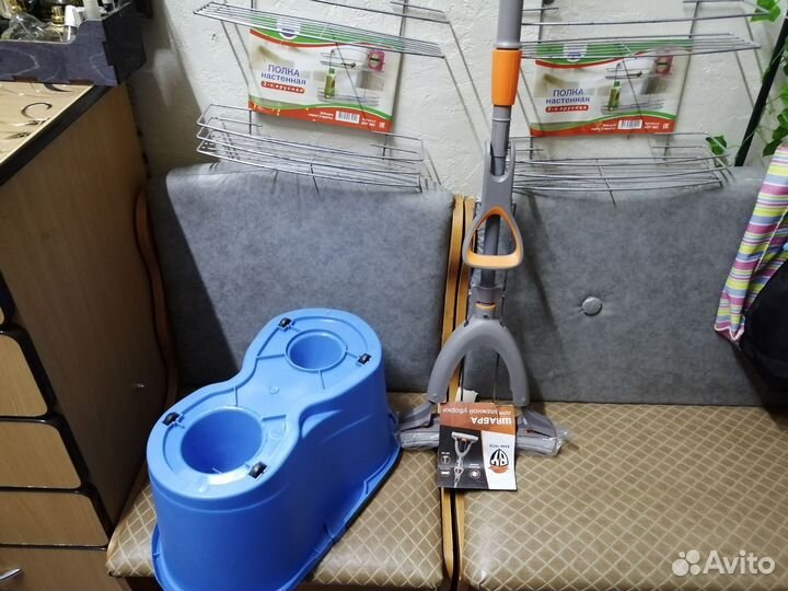 Швабра и полочки новые(в подарок ведро)