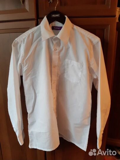 Продам белые рубашки на 12 и 16 лет