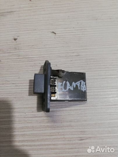 Резистор (реостат) отопителя Hyundai elantra xd