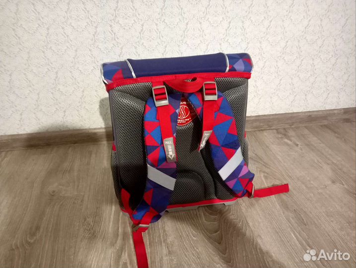 Школьный рюкзак
