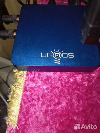 Андроид тв приставка Ugoos ut 8 pro 8/64 работает