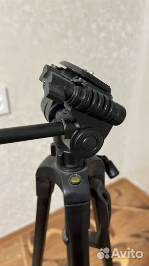 Штатив для фотоаппарата